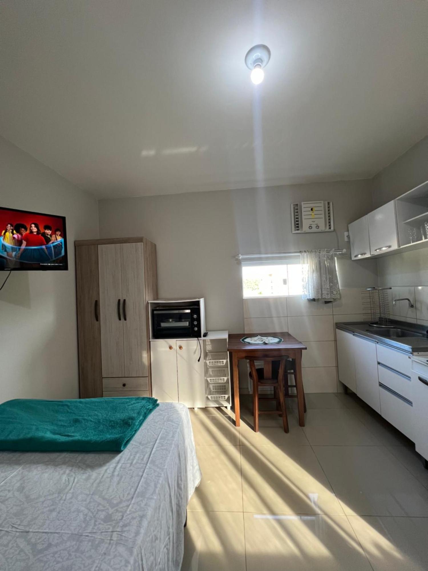 Апартаменты Loft No Centro De Бомбиньяс Экстерьер фото